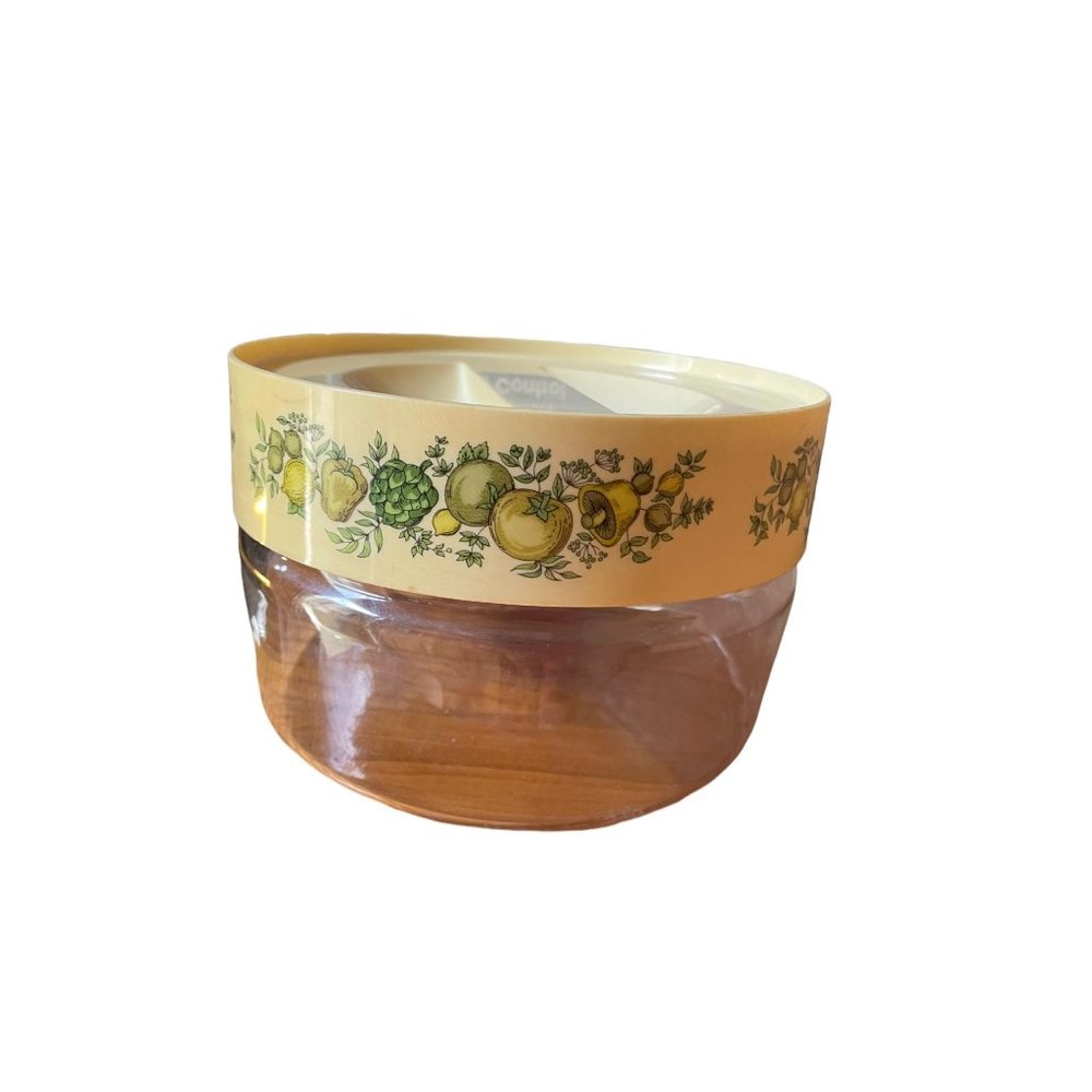 Retro kitchen Vintage Kitchen Vintage Pyrex Spice of Life Vintage kitchen canist